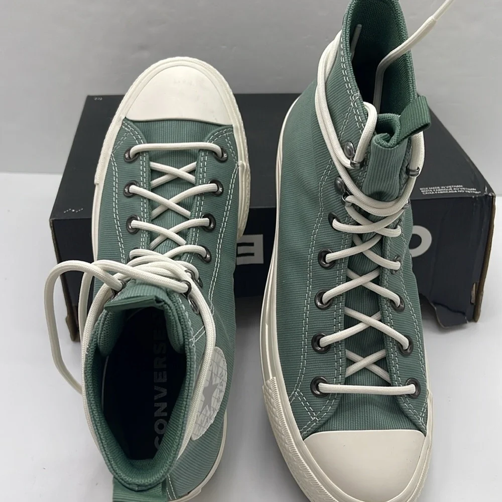Converse WMNS High-Top Platform Sneakers CTAS LIFT HI HERBY/EGRET/ADMIRAL ELM